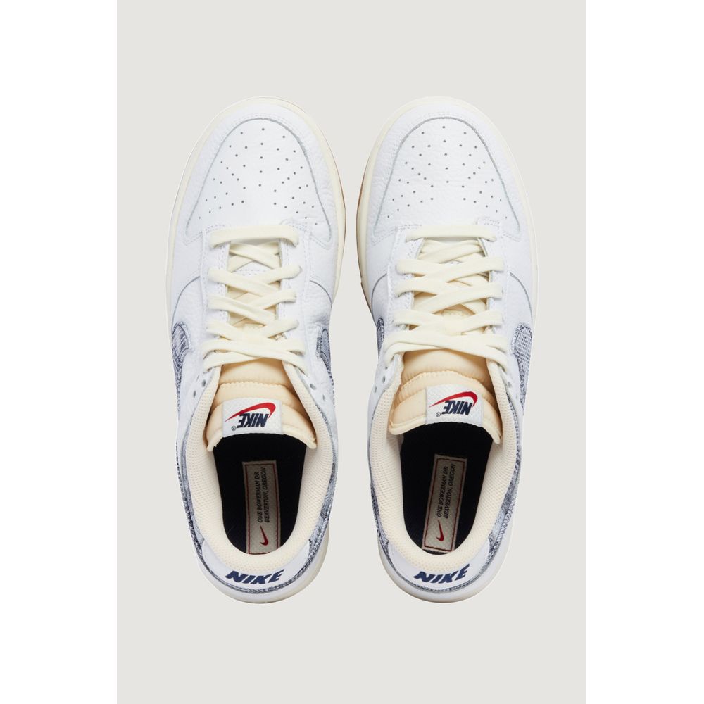 Nike Blue Leather Low Top Sneakers