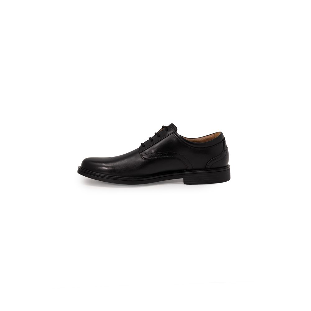 Clarks Black Leather Oxfords And Derby